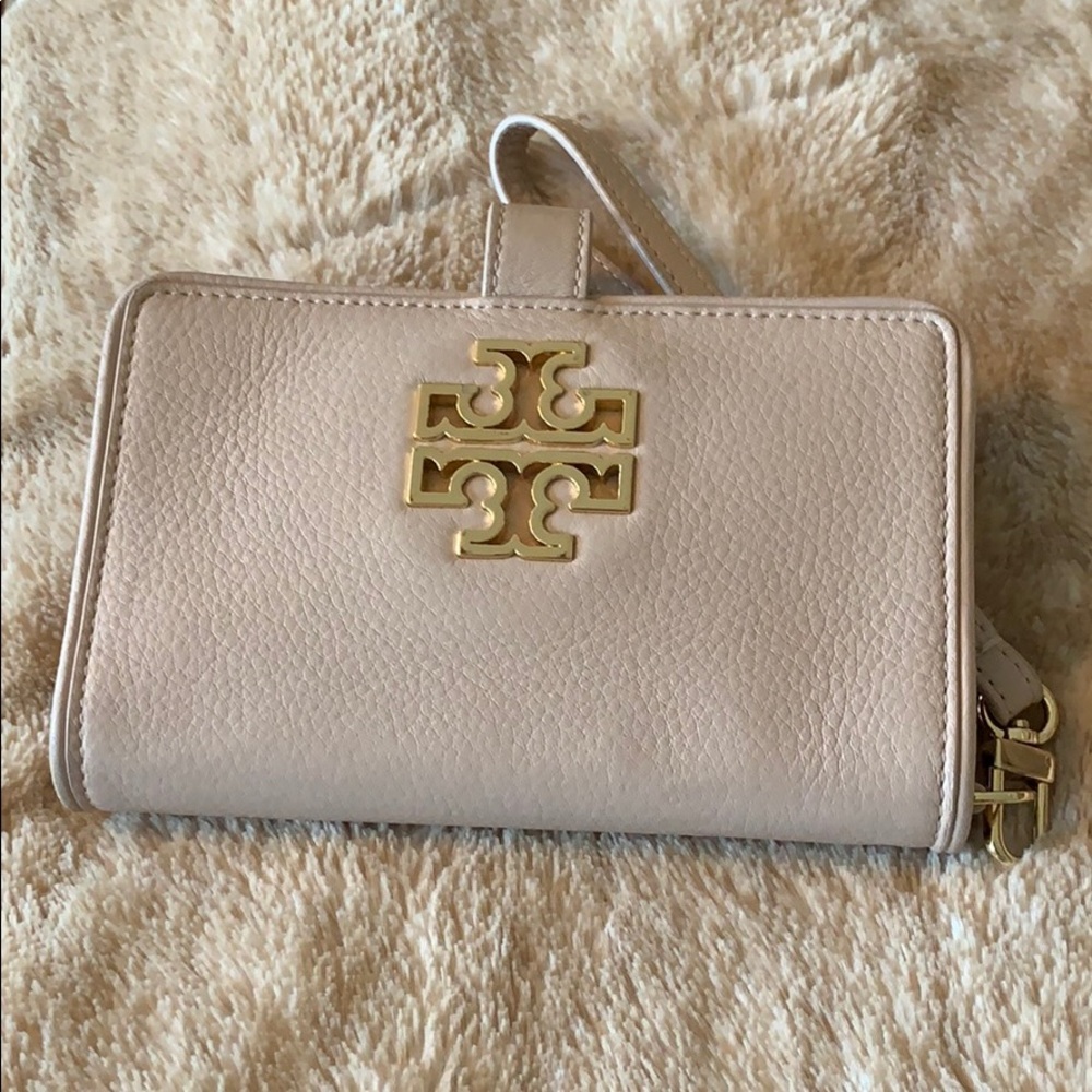 Authentic- used Tory Burch cell phone case/ wallet